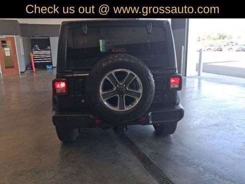 Certified 2019 Jeep Wrangler Unlimited Sahara w/ Cold Weather Group AWD/4WD image 7