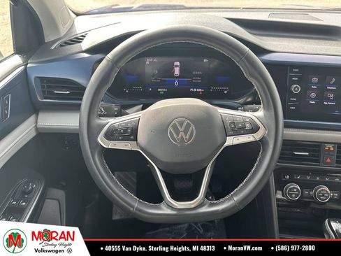Certified 2024 Volkswagen Taos SE AWD/4WD image 15