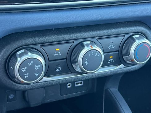 Used 2023 Nissan Versa SV image 20