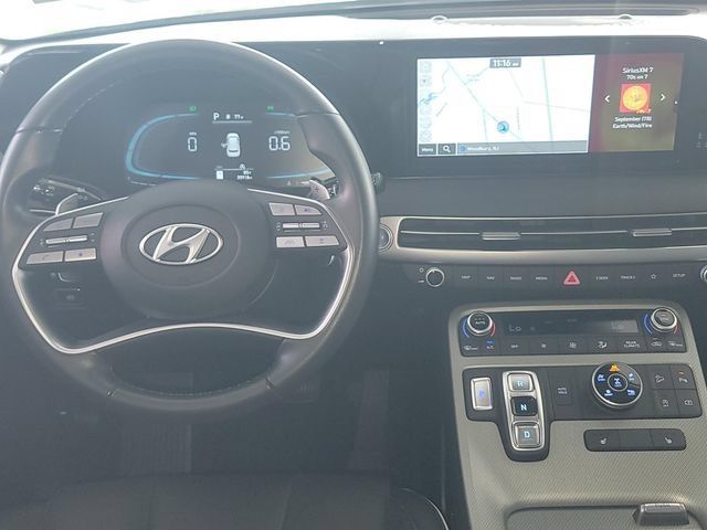 Used 2025 Hyundai Palisade SEL AWD/4WD image 16