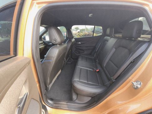 Used 2024 Buick Envista Sport Touring w/ Convenience I Package FWD image 20