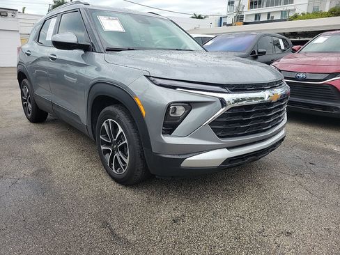 Used 2025 Chevrolet TrailBlazer LT image 6