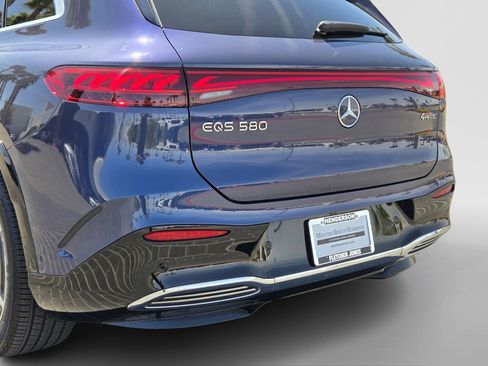 Certified 2023 Mercedes-Benz EQS 580 4MATIC SUV image 4