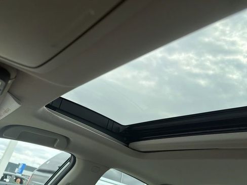 Used 2018 Honda Accord Touring image 13