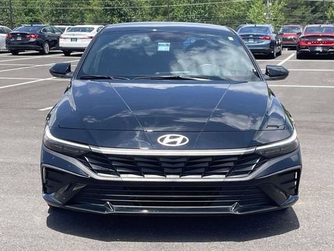 Used 2025 Hyundai Elantra Sport FWD image 8
