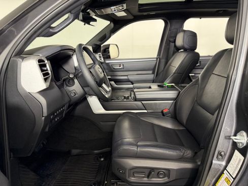 Used 2023 Toyota Tundra Platinum AWD/4WD image 29