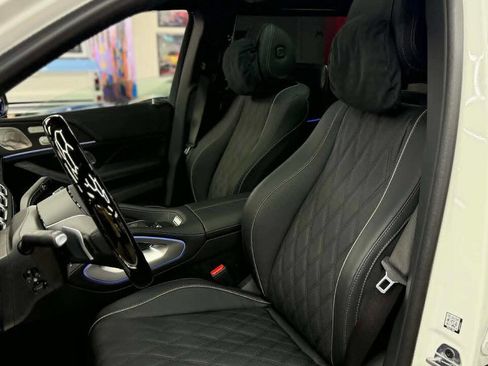 Used 2026 Mercedes-Benz Maybach GLS 600 4MATIC image 13