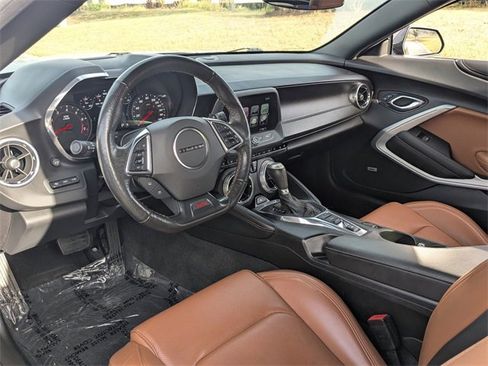 Used 2016 Chevrolet Camaro SS image 13