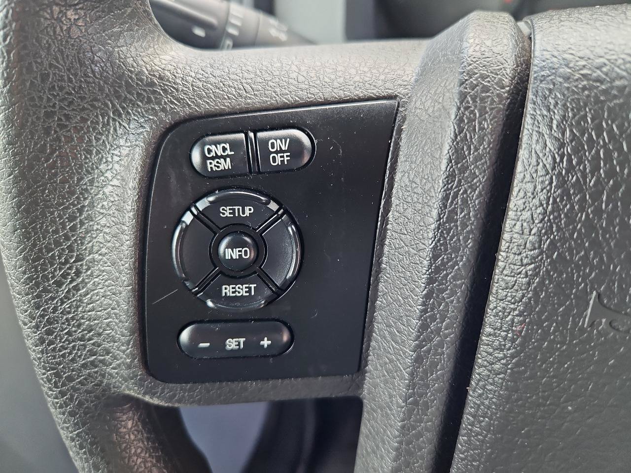 Used 2016 Ford F550 2WD Regular Cab Super Duty image 39