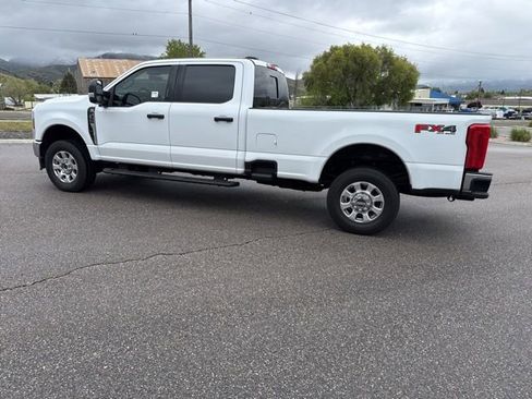 Used 2024 Ford F350 XLT AWD/4WD image 4