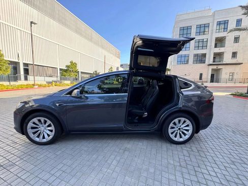 Used 2021 Tesla Model X Long Range AWD/4WD image 11