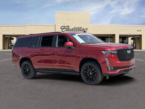 Certified 2024 Cadillac Escalade ESV Sport Platinum w/ LPO, ONYX Package AWD/4WD image 3