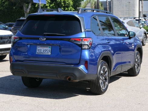 Certified 2026 Subaru Forester Premium AWD/4WD image 5
