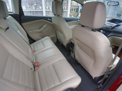 Used 2017 Ford C-MAX Energi SE w/ Equipment Group 402A image 17