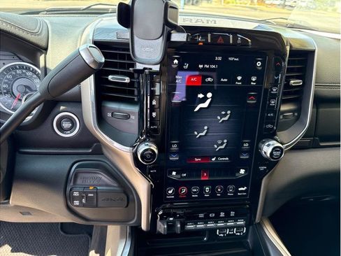 Used 2021 RAM 2500 Laramie image 33