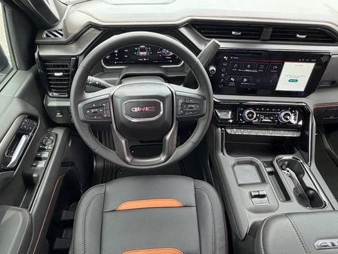 New 2026 GMC Sierra 2500 AT4 w/ AT4 Preferred Package AWD/4WD image 17