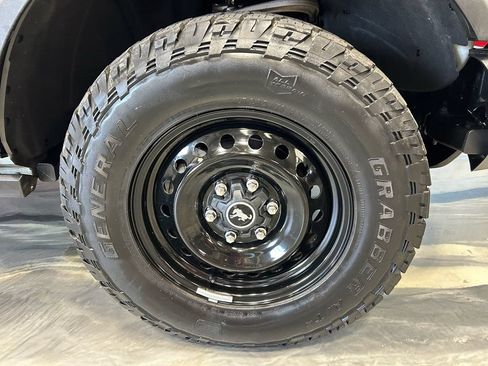 Used 2022 Ford Bronco Black Diamond AWD/4WD image 25