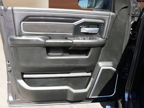 Used 2022 RAM 2500 Laramie AWD/4WD image 11