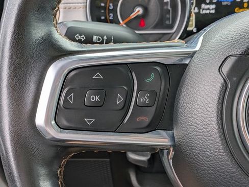 Used 2023 Jeep Gladiator Overland AWD/4WD image 25