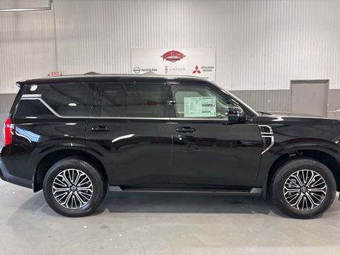 New 2026 Nissan Armada Platinum image 2