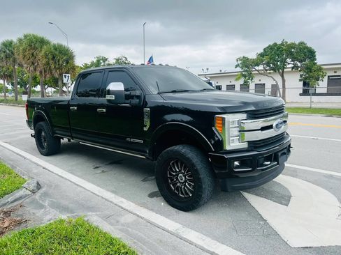 Used 2017 Ford F350 Lariat w/ Lariat Ultimate Package AWD/4WD image 7