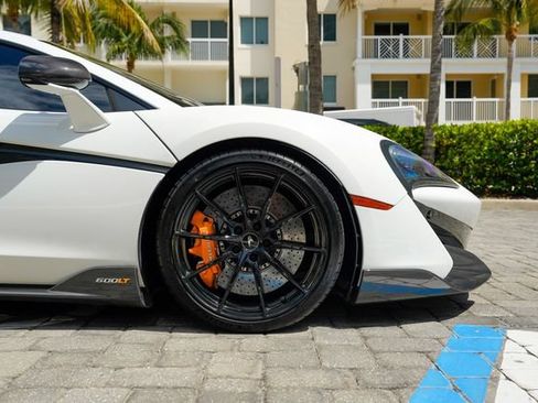 Used 2019 McLaren 600LT RWD image 33
