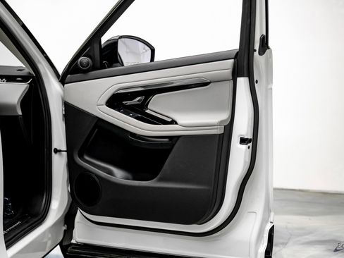 Used 2023 Land Rover Range Rover Evoque R-Dynamic S image 60