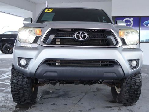Used 2015 Toyota Tacoma PreRunner w/ TRD Off-Road Package RWD image 11