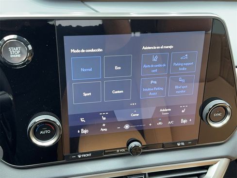 Used 2025 Lexus RX 350 Premium image 25