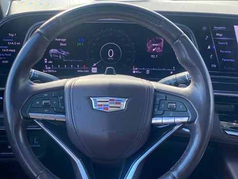 Used 2022 Cadillac Escalade Premium Luxury Platinum image 8