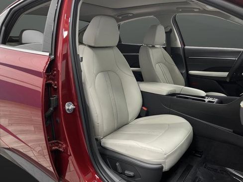 Used 2024 Hyundai Sonata Limited image 32