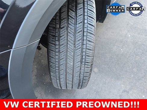 Used 2025 Volkswagen Taos SE image 25