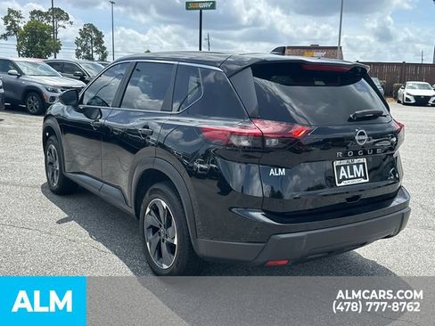 Used 2025 Nissan Rogue SV FWD image 8