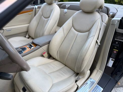 Used 2008 Mercedes-Benz SL 550 image 19