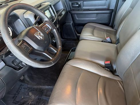 Used 2016 RAM 2500 Tradesman w/ Chrome Appearance Group AWD/4WD image 8