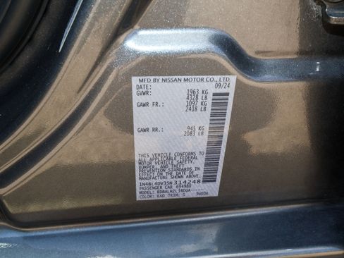 Used 2025 Nissan Altima 2.5 SV FWD image 29