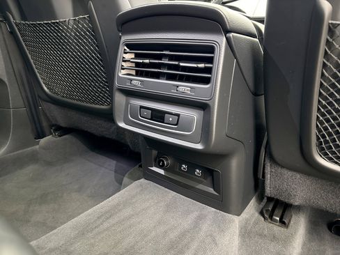 Used 2021 Audi Q7 3.0T Premium Plus image 22