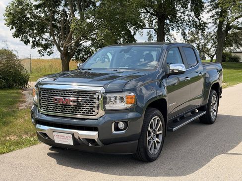Used 2019 GMC Canyon Denali AWD/4WD image 1