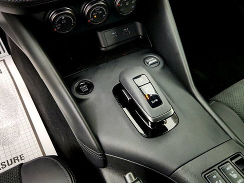 Used 2025 Nissan Z Performance w/ Floor Mat Package RWD image 15