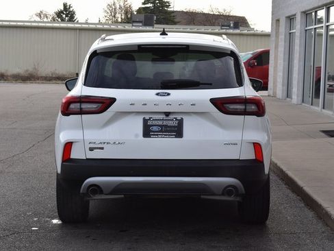 Used 2024 Ford Escape Platinum image 5