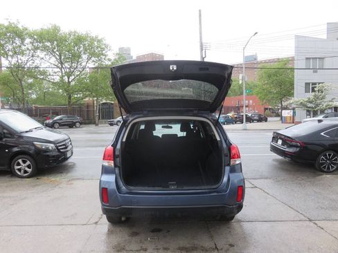 Used 2014 Subaru Outback 2.5i Premium AWD/4WD image 21