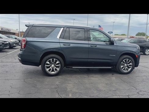 Used 2021 Chevrolet Tahoe LT w/ LT Signature Package AWD/4WD image 9