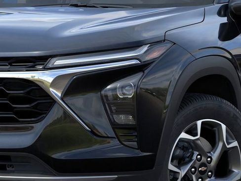 New 2026 Chevrolet Trax LT w/ Driver Confidence Package image 10