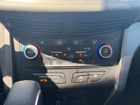 Used 2018 Ford Escape SE AWD/4WD image 12