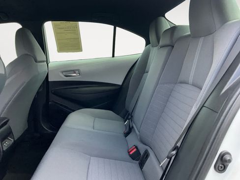 Used 2025 Toyota Corolla SE FWD image 13