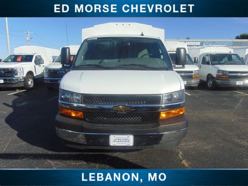 New 2025 Chevrolet Express 3500 w/ Power Convenience Package image 3