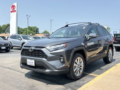 Used 2025 Toyota RAV4 XLE Premium w/ Weather Package AWD/4WD image 5