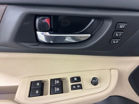 Used 2016 Subaru Outback 3.6R Limited image 13