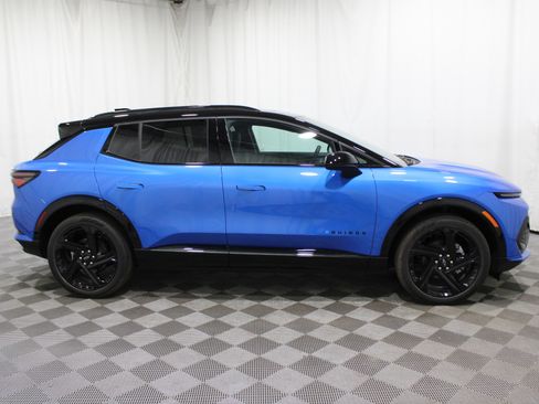 New 2026 Chevrolet Equinox EV RS image 33