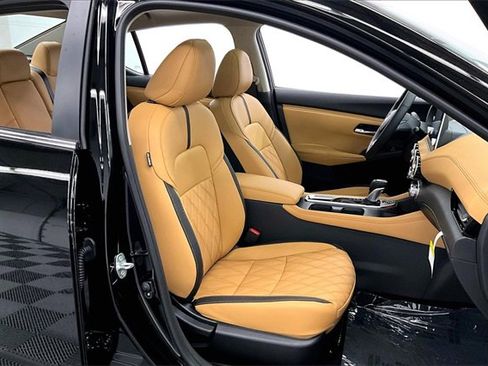 New 2025 Nissan Sentra SV w/ SV Premium Package image 34